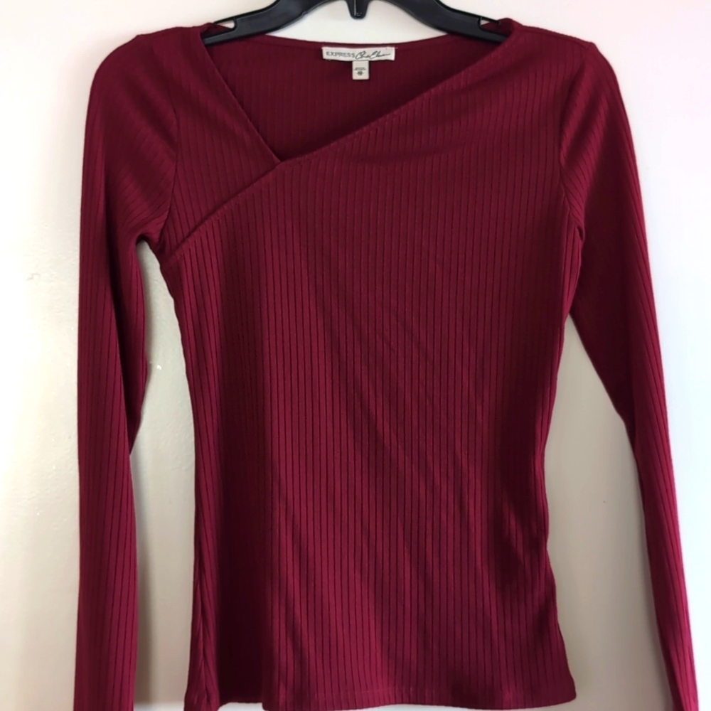 Express top, XS, burgundy color